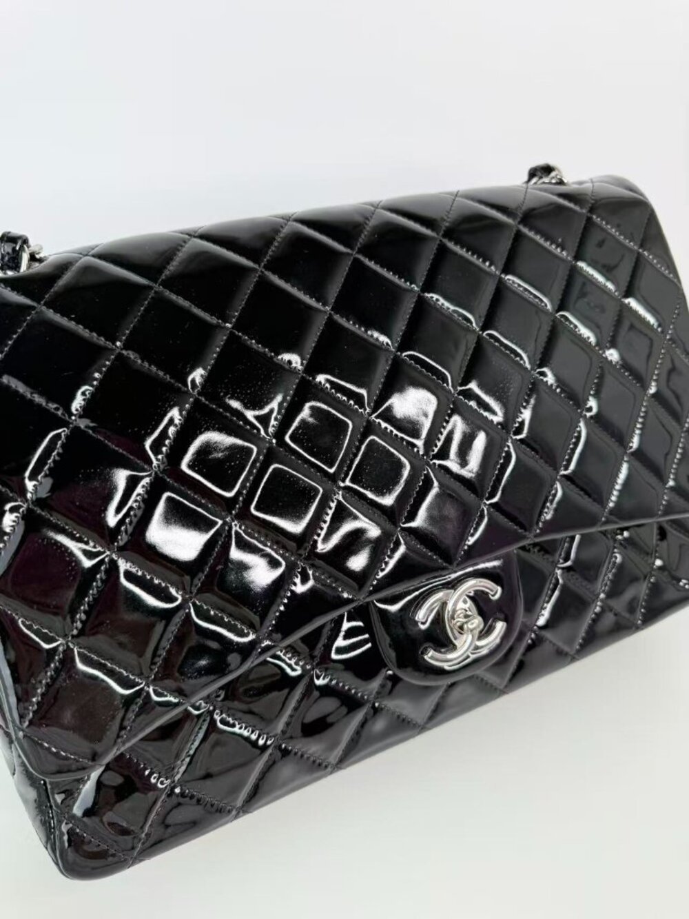 Channel classic flag shoulder bag - Picture 4 of 14